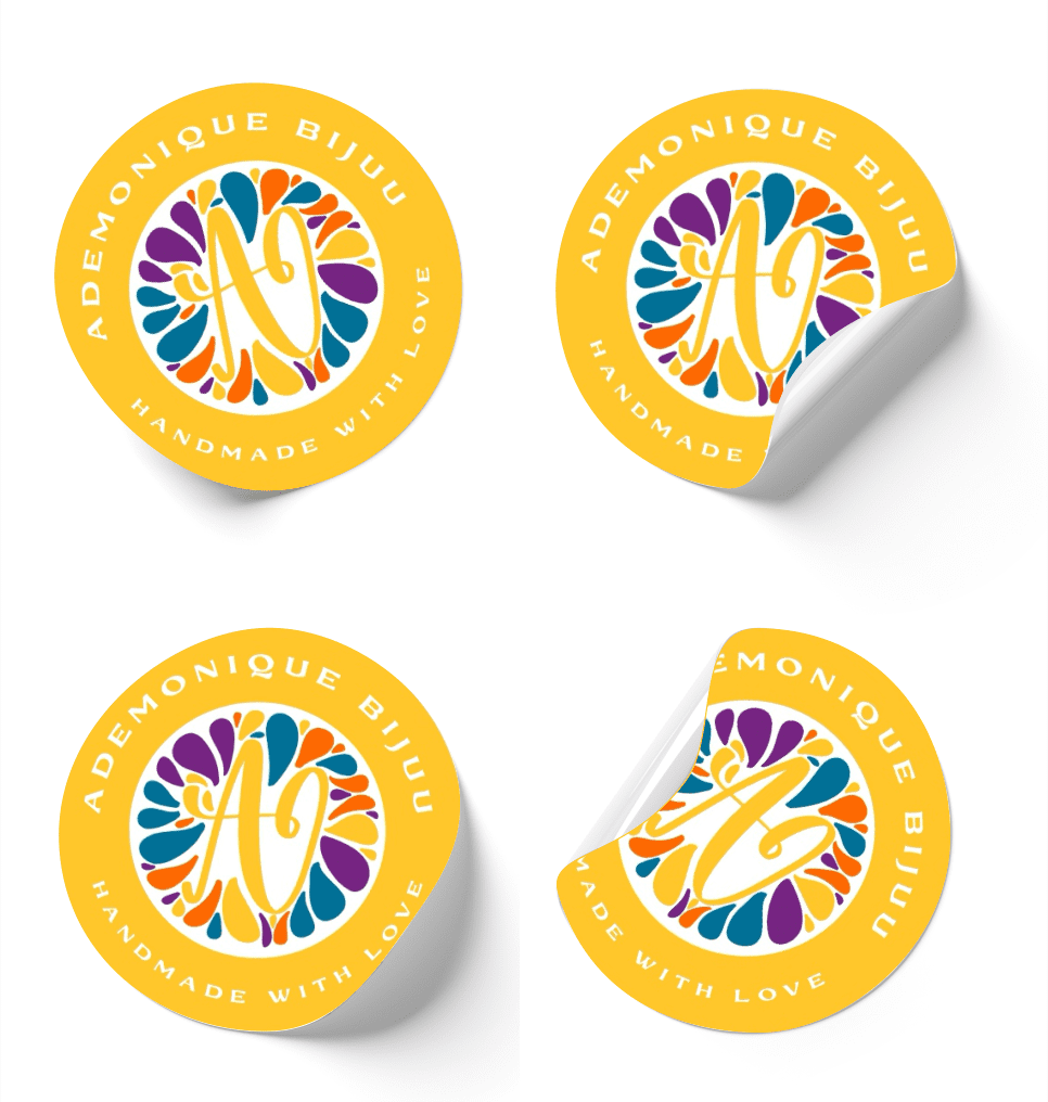 Self-Adhesive Label/Sticker With Personalization - Diameter 3cm