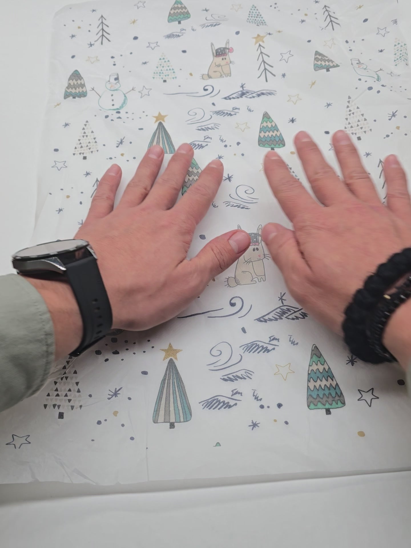 Wrapping Snowy Friends Christmas tissue paper, 17 g/m² - size 50x75cm