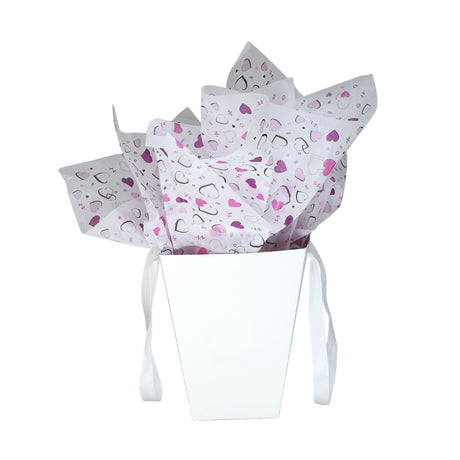 Tissue paper Pop Hearts, placed in a paper bag, 17gsm – size 50x75cm